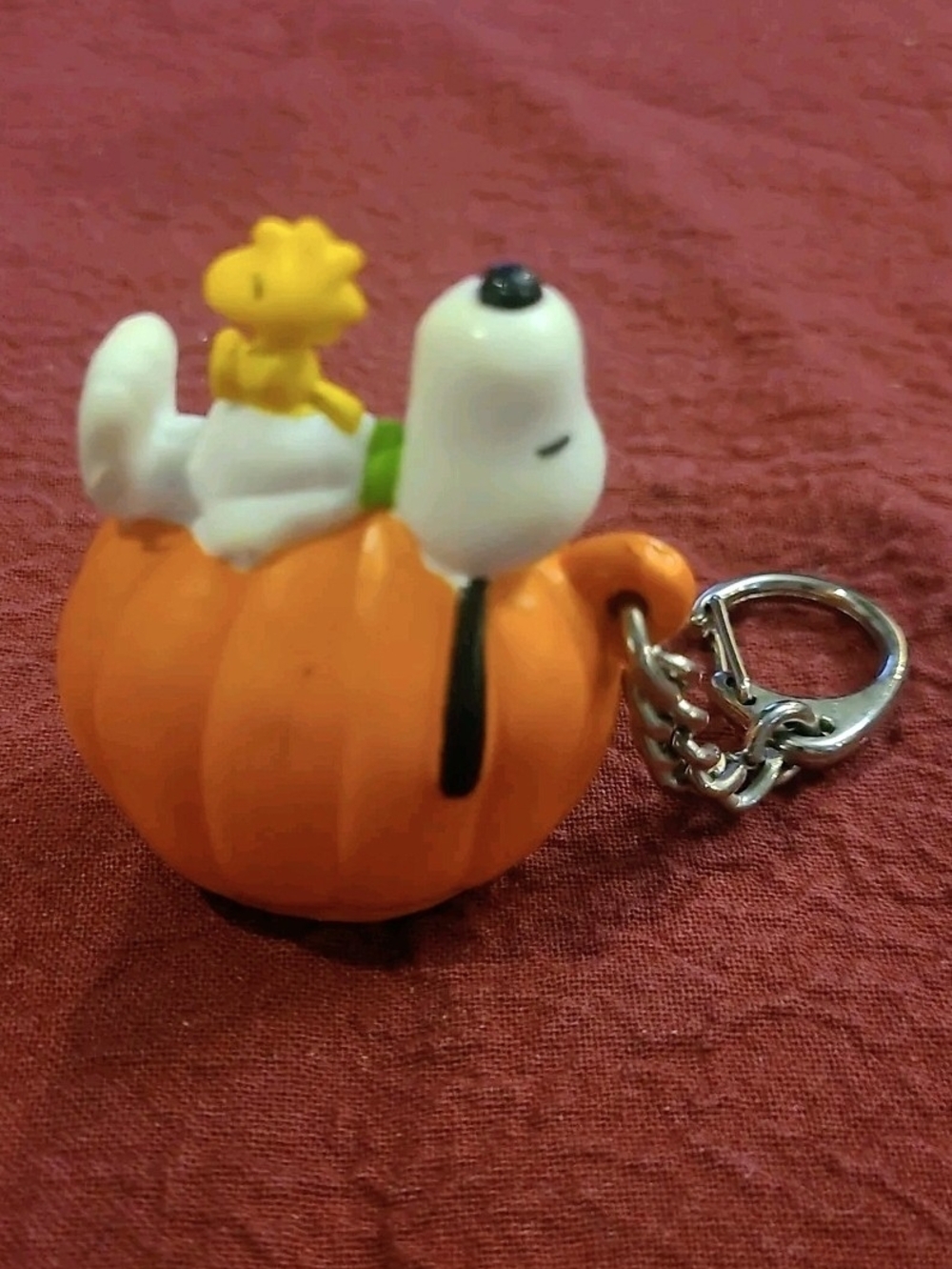 Vintage Peanuts Snoopy & Woodstock Halloween Pumpkin PVC Keychain - Picture 2 of 3